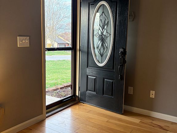 2nd image of 1617 Country Meadows Dr