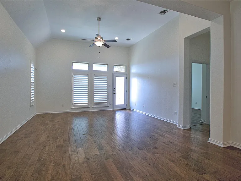 413 Granite Rock Ln — Photo 12