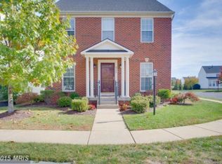 6722 Selbourne Ln, Gainesville, VA 20155