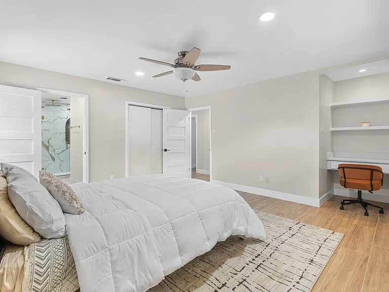3908 Royal Ln — Photo 11