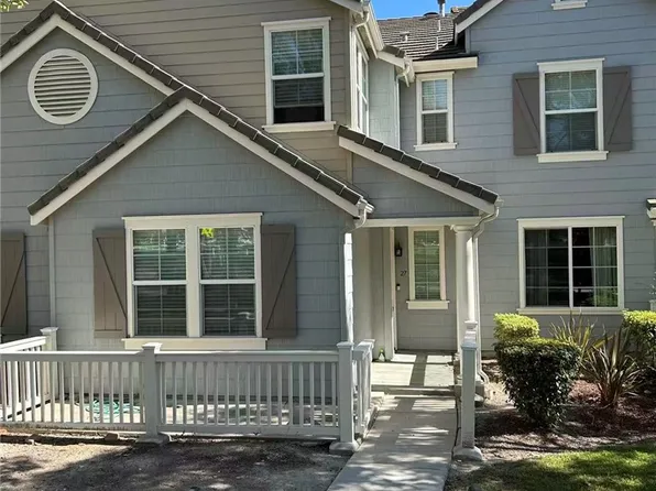 27 Whitworth St, Mission Viejo, CA 92694