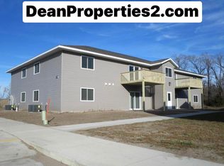 200 Heather Ave #400-408, Evansdale, IA 50707