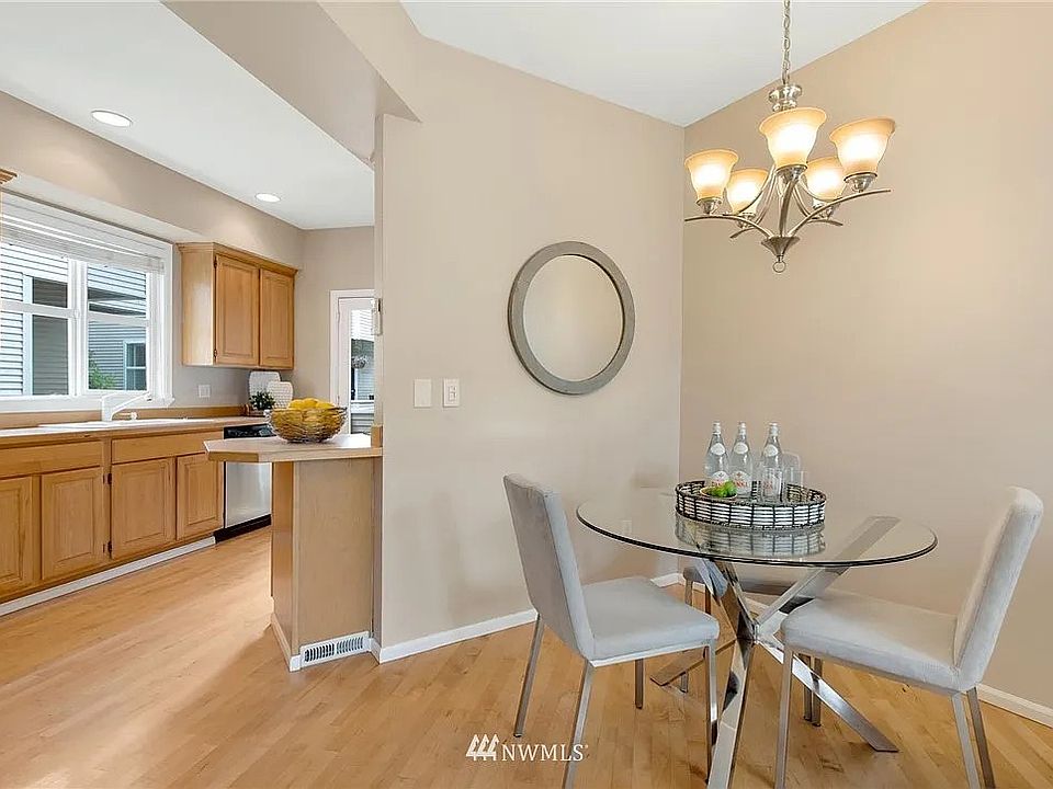 1st image of 6818B Oswego Pl NE
