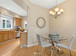 6818B Oswego Pl NE, Seattle, WA 98115