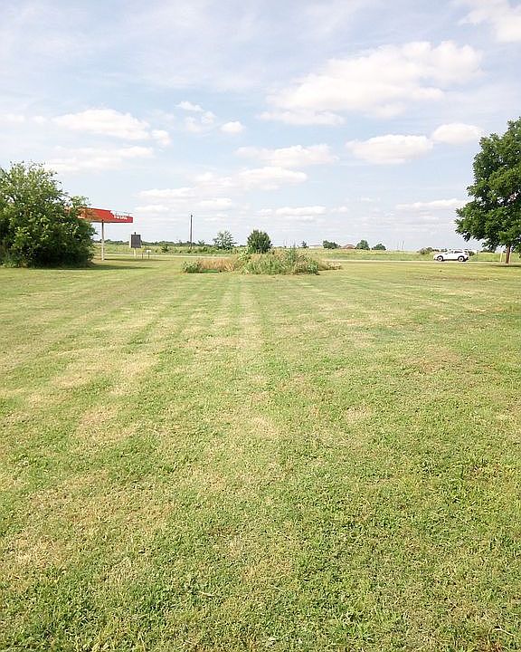 2 1/2 acres clean ground 