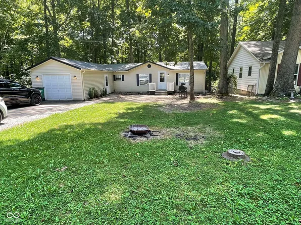 188 Lazy River Ct, Cloverdale, IN 46120