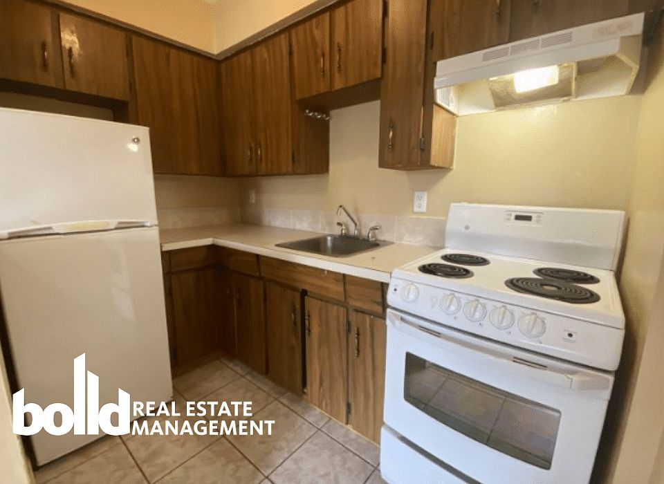 1st image of 1574 Kingsway #201