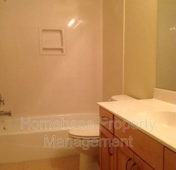 1922 Hollyhock Cir — Photo 6