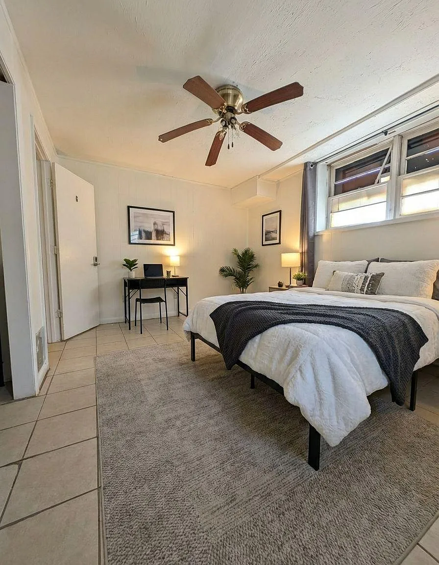 4 bed, 3.0 bath, 4000 sqft, $841 — Photo 3