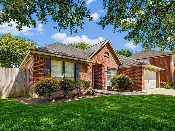2nd image of 3230 Lee Cir