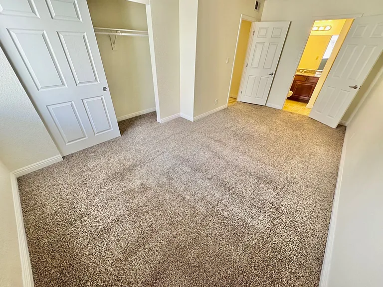 5422 River Glen Dr #377-135 — Photo 17