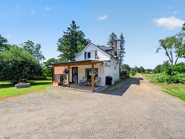 1905 Rutledge Rd, South Frontenac, ON K0H 2T0