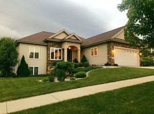 503 N Ridge Dr, Waunakee, WI 53597