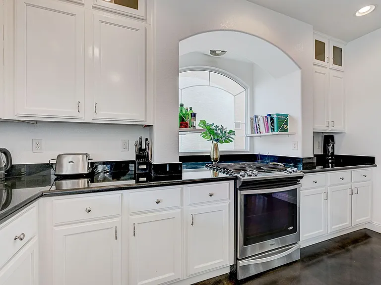 5556 Dancing Fox Ct — Photo 16