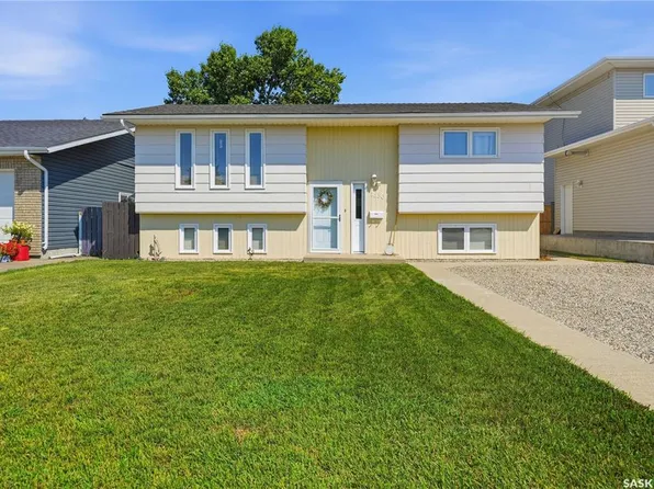1630 Spadina DRIVE, Moose Jaw, SK S6K 1B1