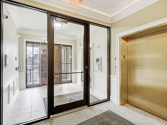 4th image of 9606 Park Manor Boulevard