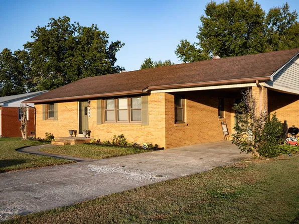 806 Mason St, Mayfield, KY 42066
