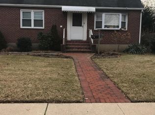 450 Scranton Ave, Lynbrook, NY