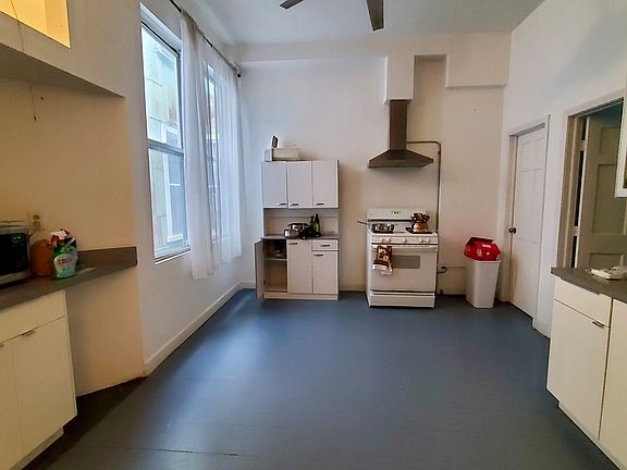 3rd image of 1528 N Milwaukee Ave APT 3F