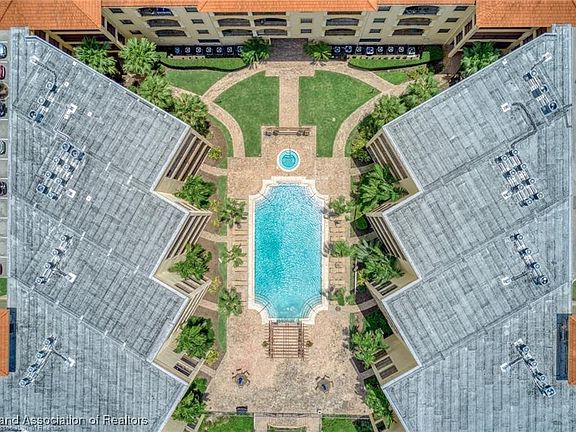 3rd image of 2351 Lakeview Dr Unit 103
