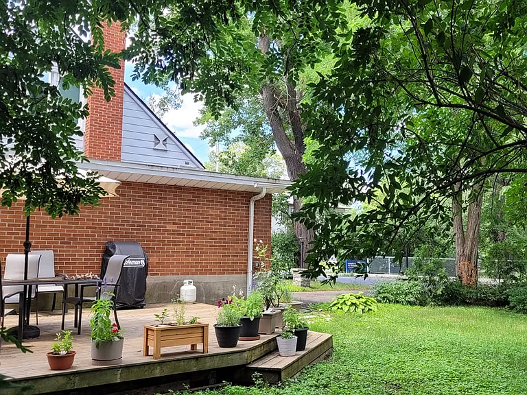 44 Clearview Ave — Photo 5