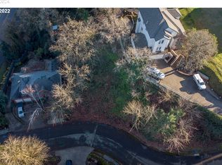 1686 SE McBrod Ave #3, Milwaukie, OR