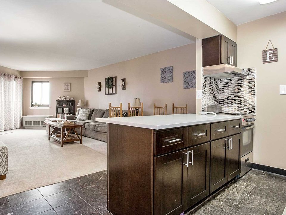 1st image of 725 Miller Ave APT 426