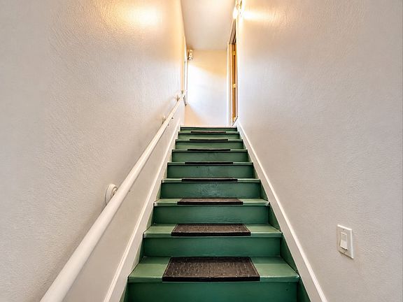 2nd image of 1831 N Warren Ave #3