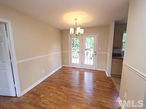 5th image of 124 Saddle Creek Ln