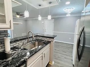 609 Ravens Crest Dr, Plainsboro, NJ 08536