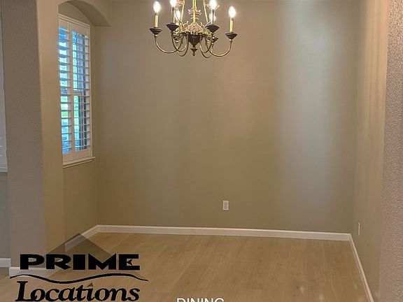 3rd image of 325 Bosbury Ct