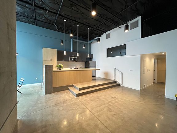 2nd image of 3780 Park Blvd #7