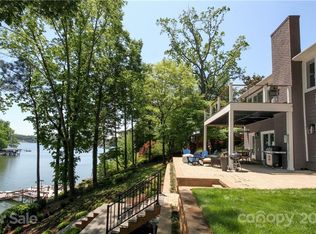 19007 Kailua Cir, Tega Cay, SC 29708