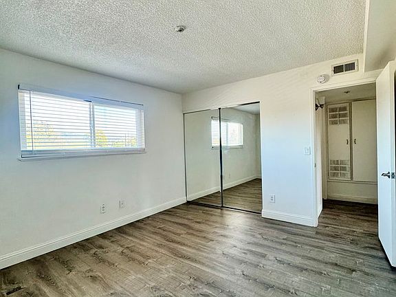 5th image of 1530 & 1532 Atlanta Ct