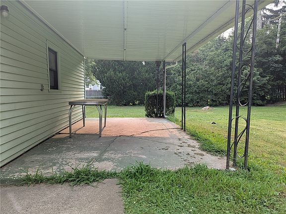 4th image of 535 Florence Ave