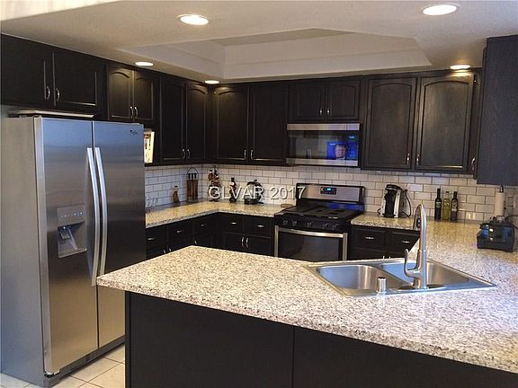 3rd image of 9133 Claretta Dr