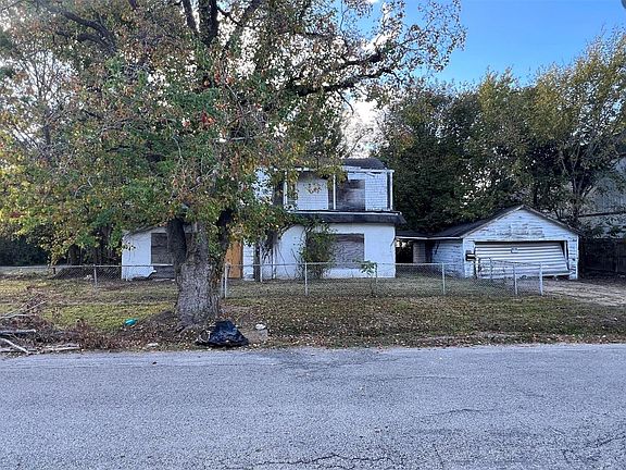 3rd image of 6624 Foster St