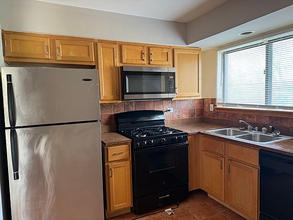 2nd image of 3232 184th St APT 2E