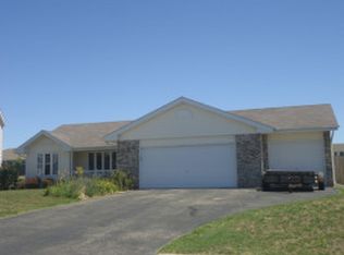 735 Kari Ct, Byron, IL 61010