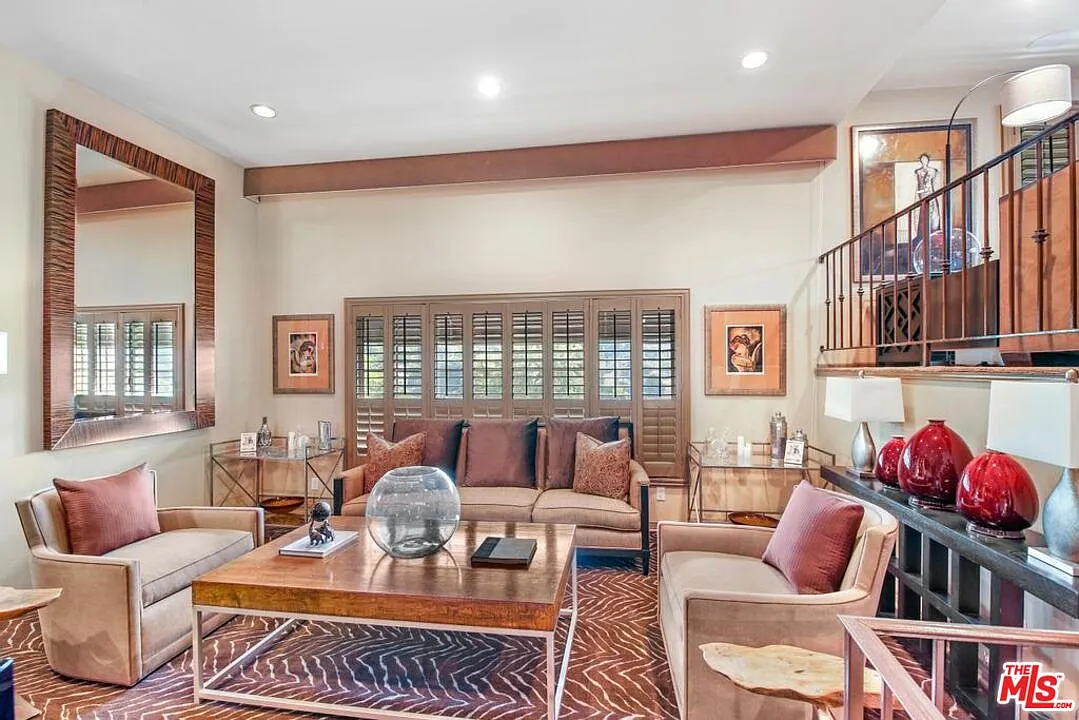2 bed, 2.0 bath, 2007 sqft, $6,995 — Photo 4