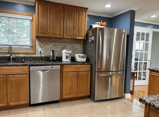 32 Bobolink Rd, Wellesley, MA 02481