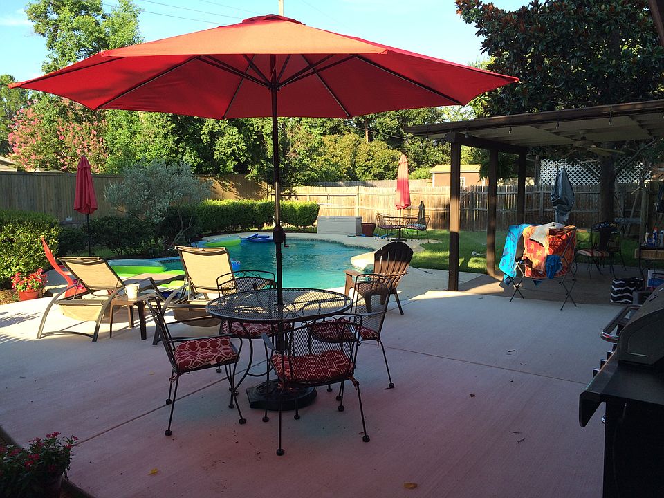 Patio & pool