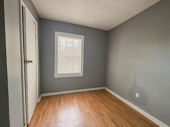 4th image of 2235 Shannon Ave