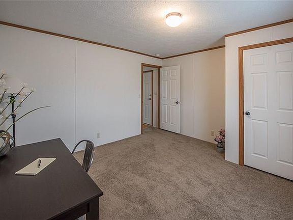 4th image of 106 Farnsworth Dr