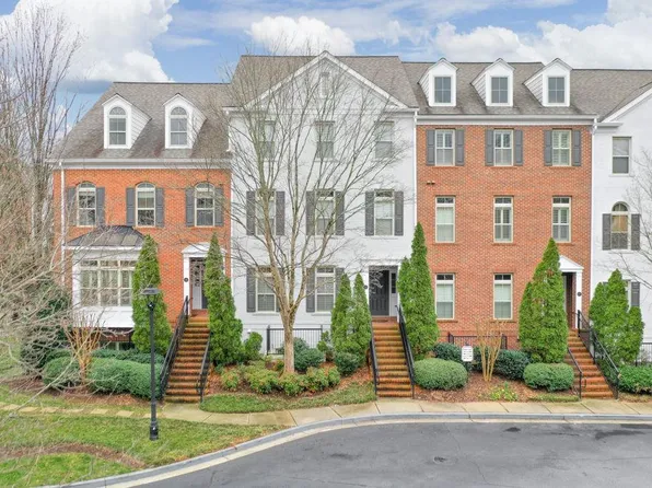 212 Le Gran Cv, Atlanta, GA 30328