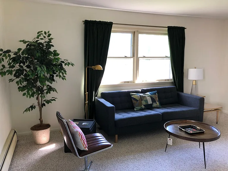 Knox Dr — Photo 4