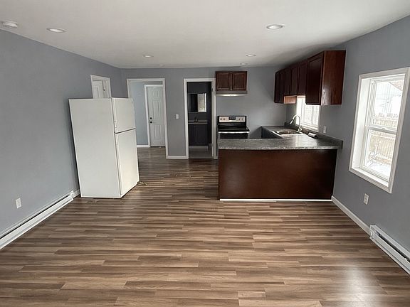 5th image of 2614 Beechwood Ave