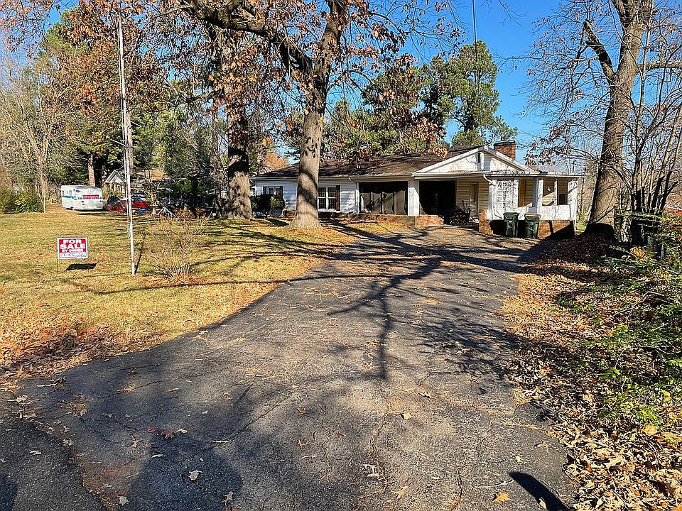 1st image of 937 Bell Dr