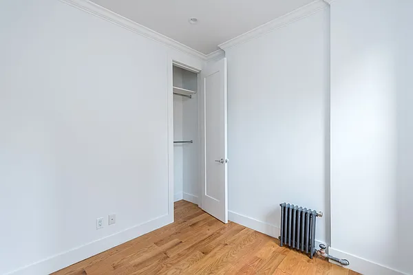Rented by Nooklyn NYC LLC | media 44