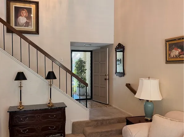 933 Creekside Dr #126, Fullerton, CA 92833